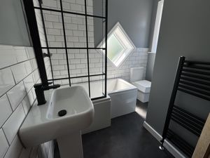 Family Bathroom- click for photo gallery